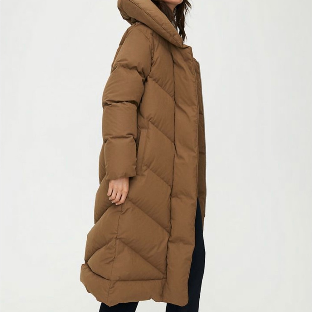 Aritzia Wilfred Duvet Coat